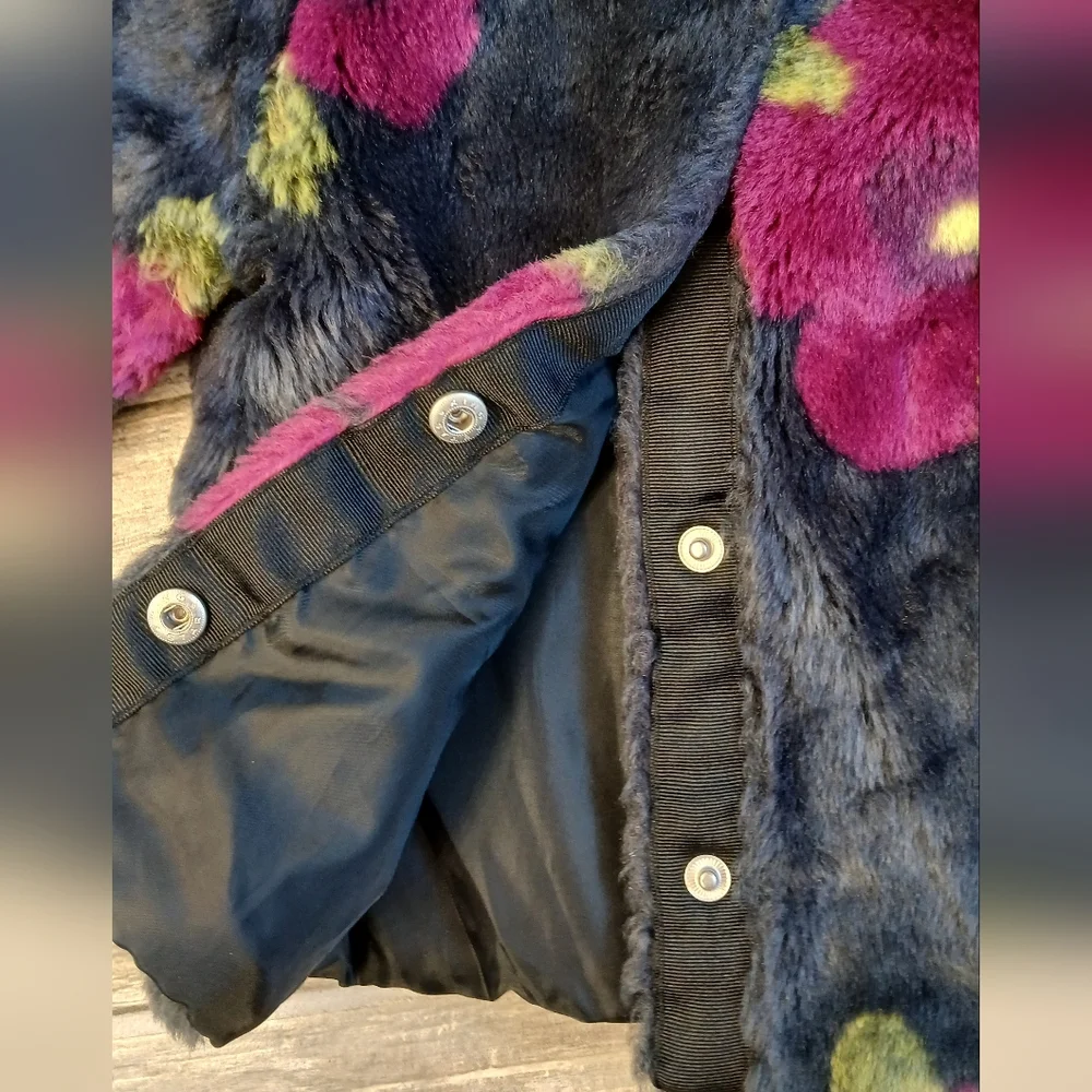 Genuine Kids from OshKosh Faux Fur Floral Jacket – Size 2T